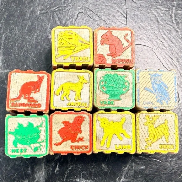 Vintage Wooden Blocks (131 Total Blocks) - Picture 8 of 15